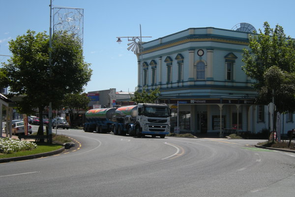 Inglewood road