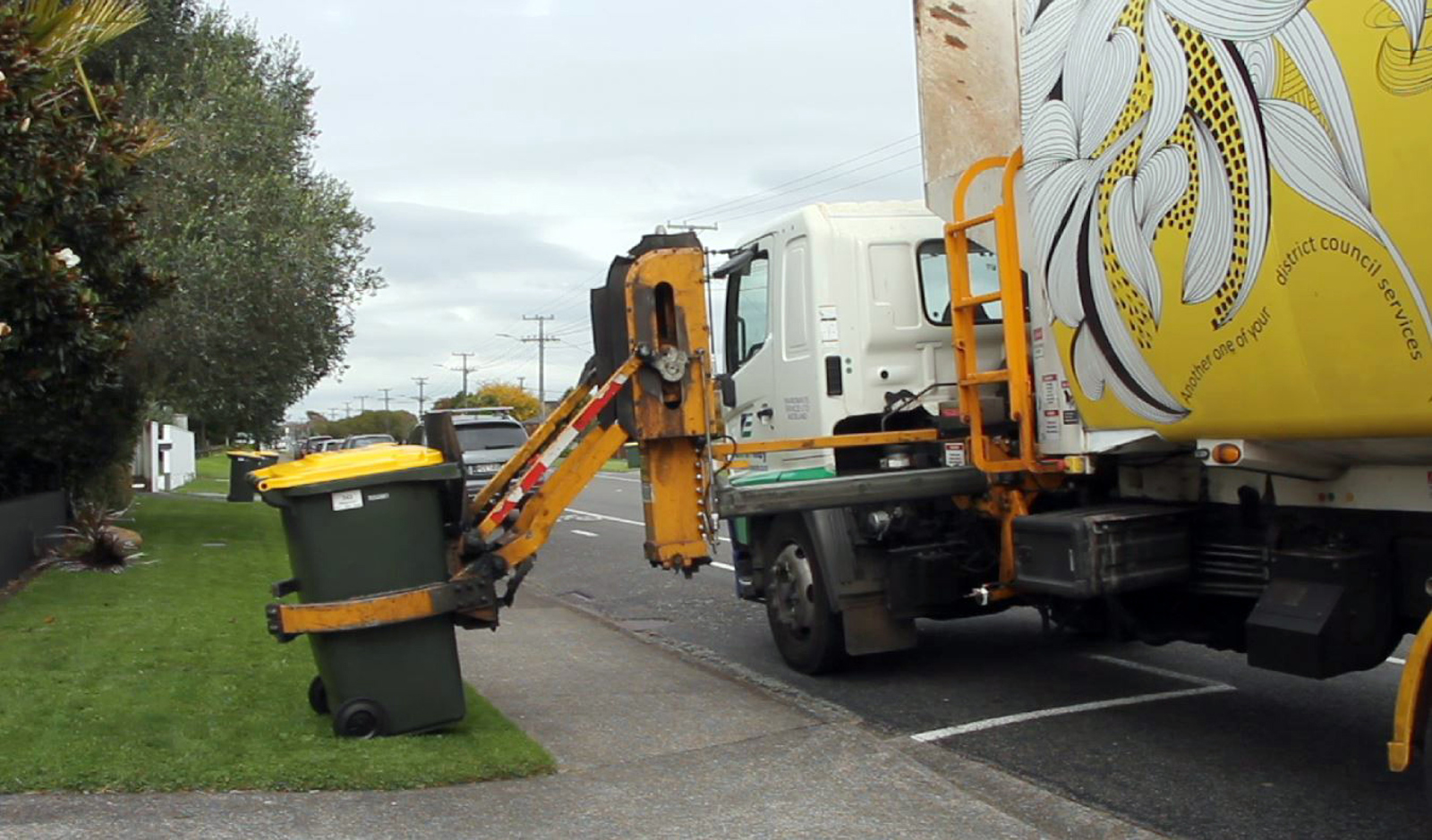 Recycling truck