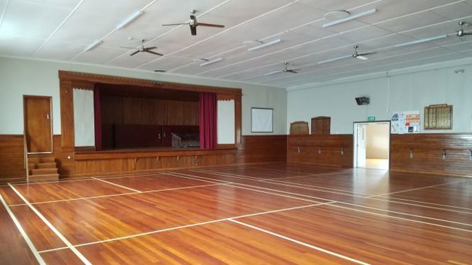 Oakura Inside